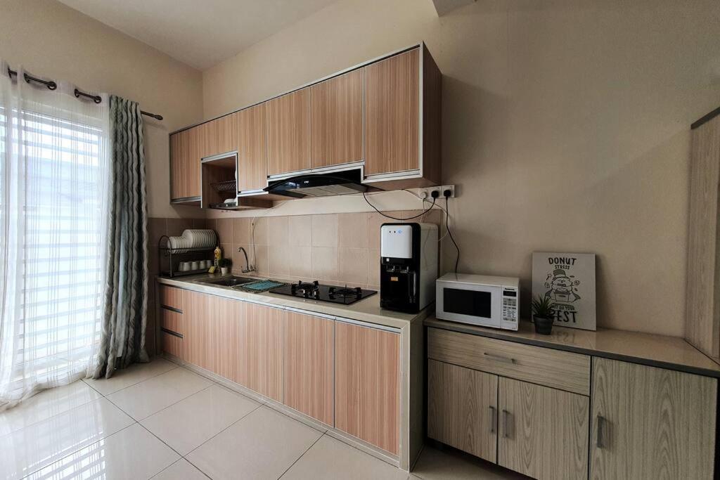 3Storey House 13Pax Family Suite Bayan Lepas Exterior foto